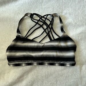Lululemon sports bra